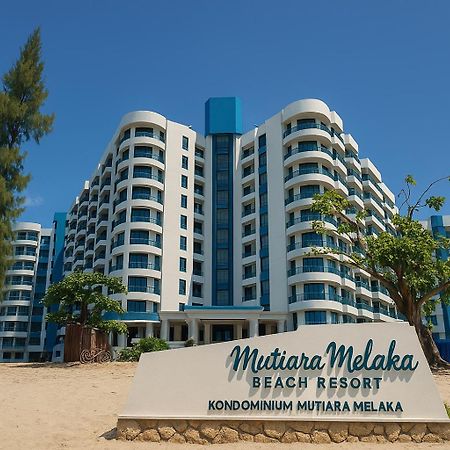 Mutiara Melaka Beach Resort By Glex Tangga Batu Kültér fotó